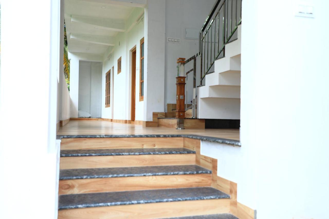 Water Gate Tourist Home And Resorts Mundrothuruth Bagian luar foto