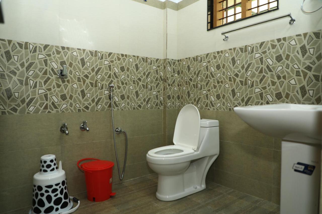 Water Gate Tourist Home And Resorts Mundrothuruth Bagian luar foto