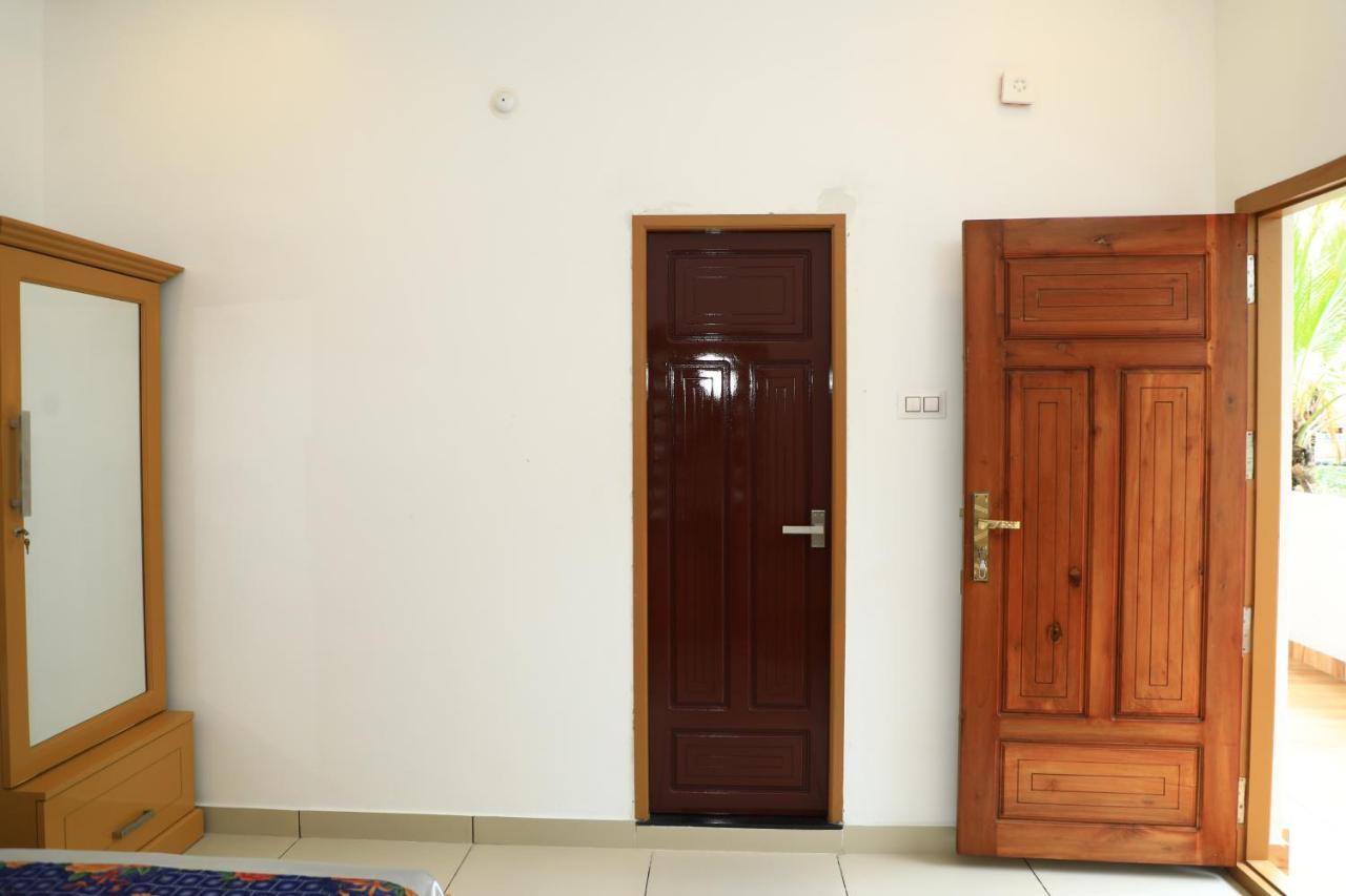 Water Gate Tourist Home And Resorts Mundrothuruth Bagian luar foto