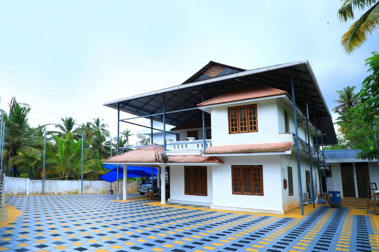 Water Gate Tourist Home And Resorts Mundrothuruth Bagian luar foto