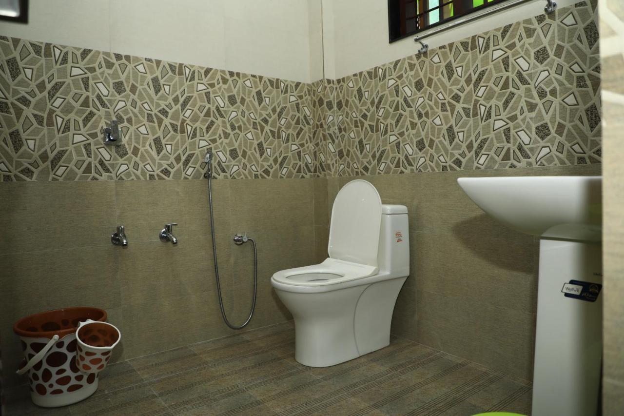 Water Gate Tourist Home And Resorts Mundrothuruth Bagian luar foto