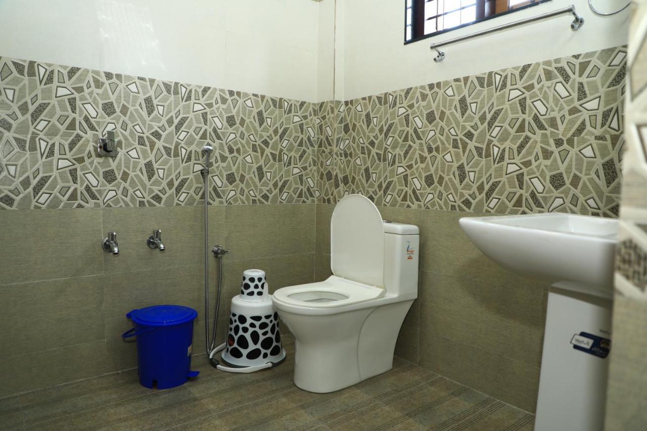 Water Gate Tourist Home And Resorts Mundrothuruth Bagian luar foto