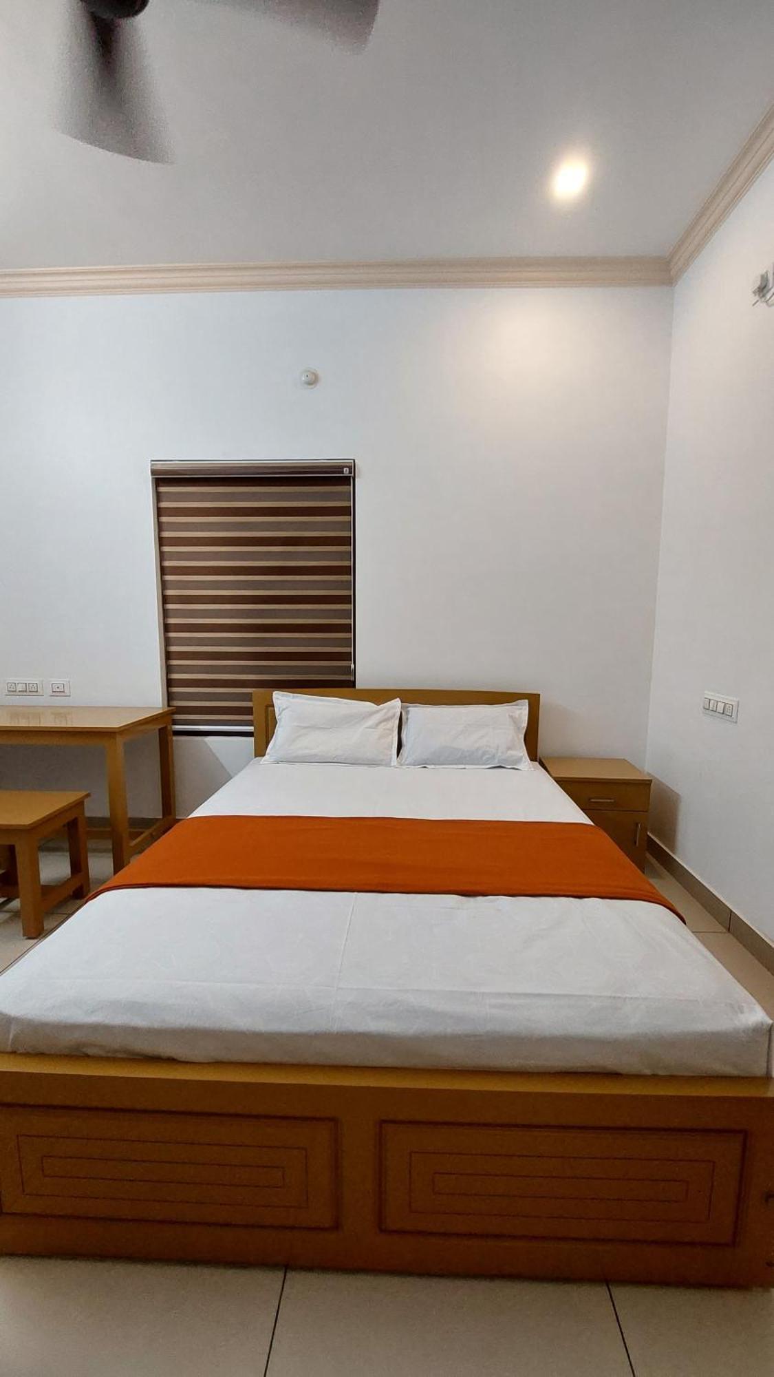 Water Gate Tourist Home And Resorts Mundrothuruth Bagian luar foto
