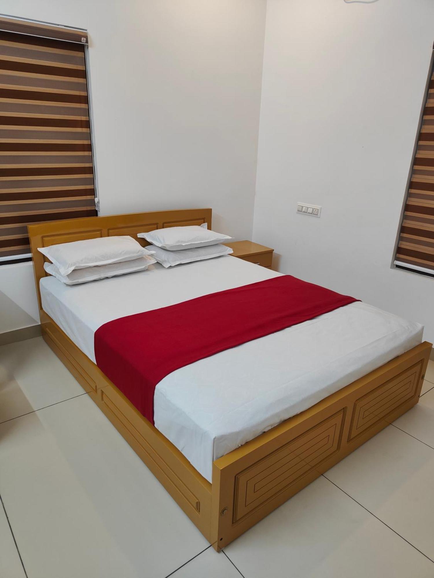 Water Gate Tourist Home And Resorts Mundrothuruth Bagian luar foto