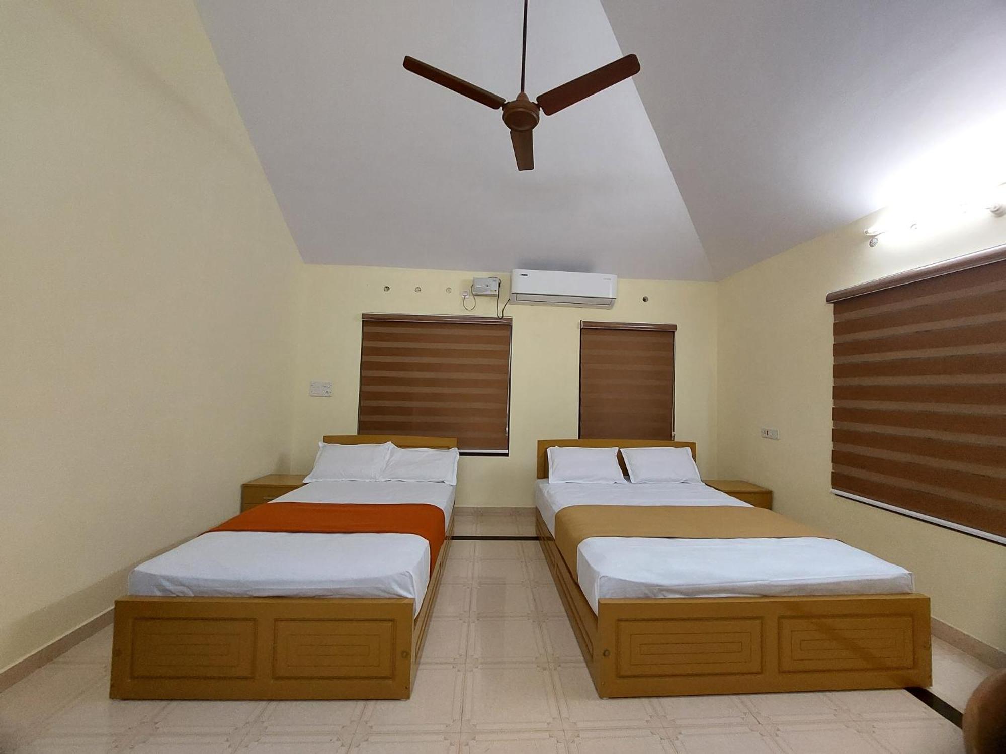 Water Gate Tourist Home And Resorts Mundrothuruth Bagian luar foto